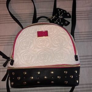 Betsy Johnson rose quilted look backpack